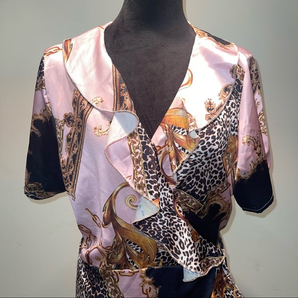 Abstract crossover dress - Picture 2 of 2